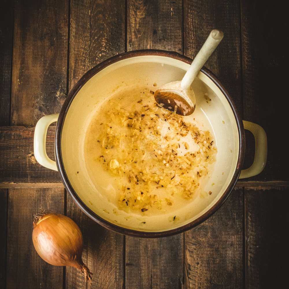 Dýňová polévka, podzimní dýňový krém s bazalkou – recept krok 2